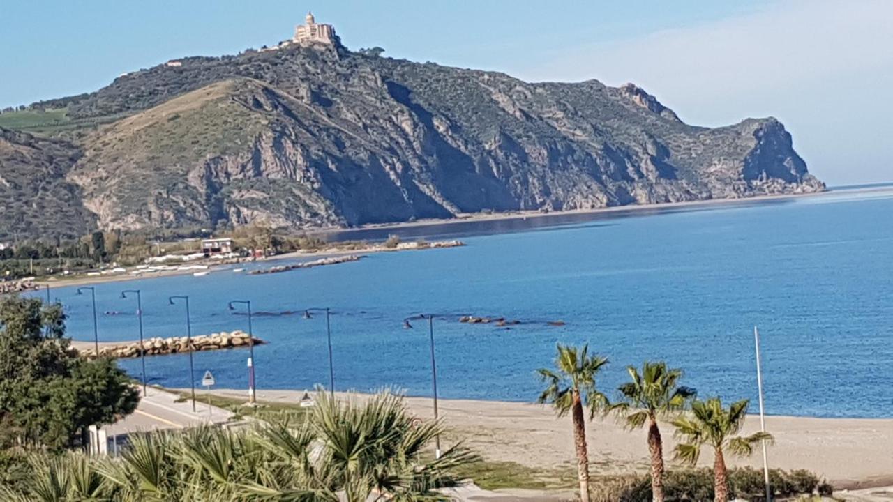 Golfo Di Tindari Apartments Falcone Eksteriør bilde