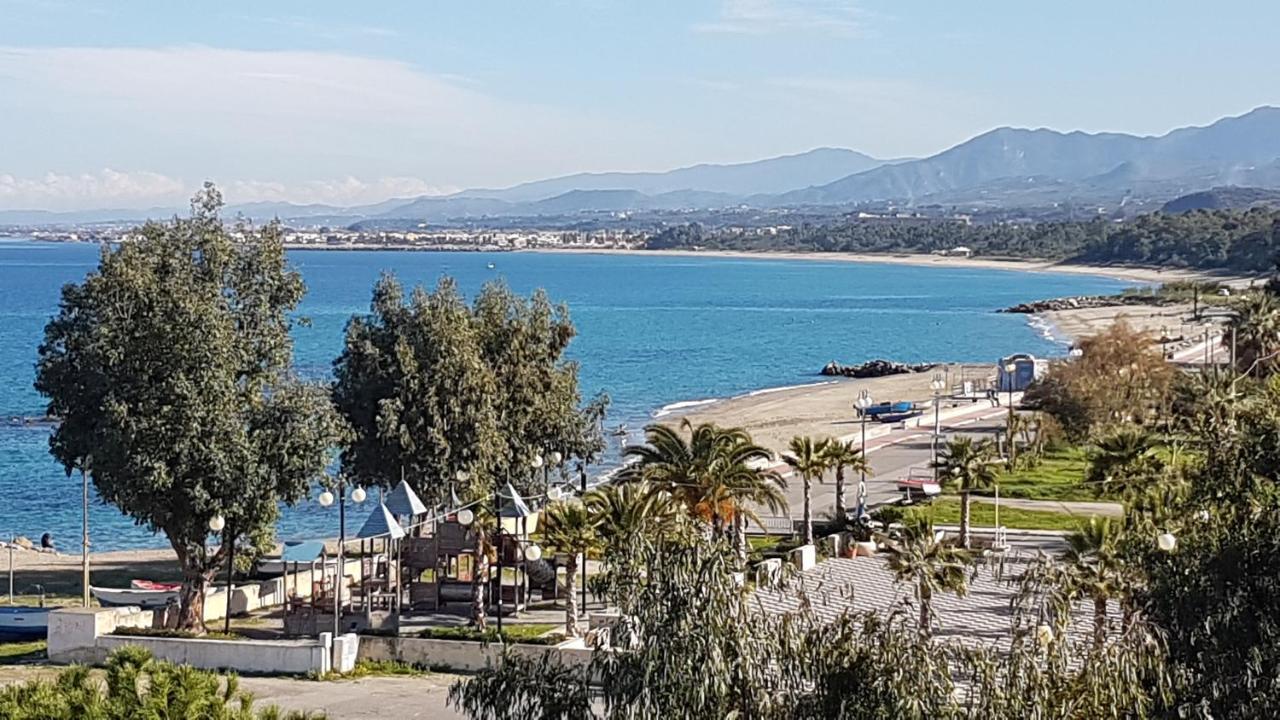 Golfo Di Tindari Apartments Falcone Eksteriør bilde