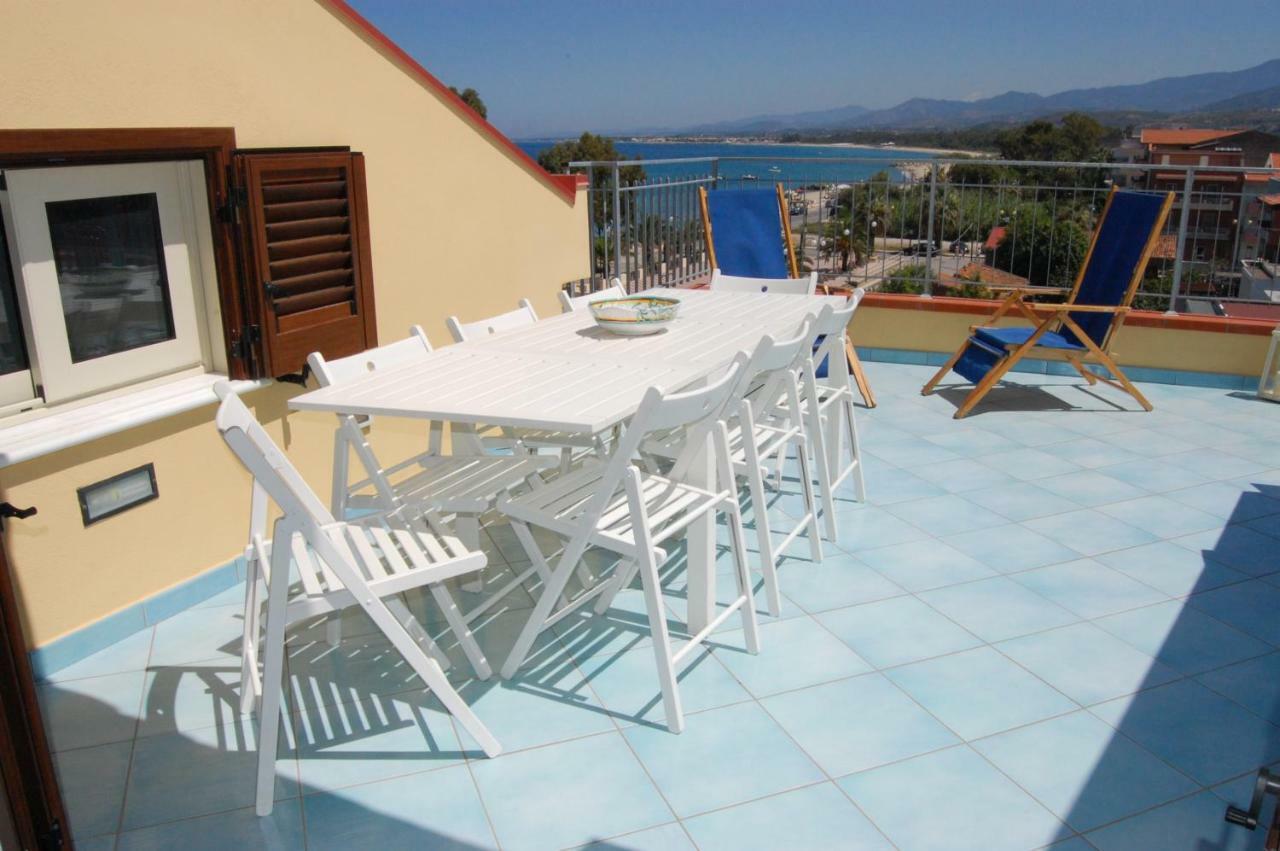 Golfo Di Tindari Apartments Falcone Eksteriør bilde